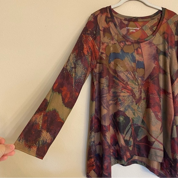 Soft Surroundings Julia Top Butterfly Multi Print Tunic Size Petite Large - Picture 6 of 14